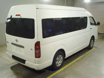 Toyota HiAce Commuter