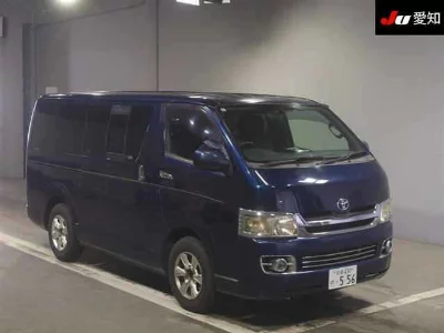 Toyota HiAce Van