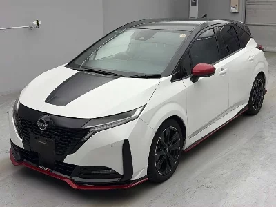 Nissan Aura