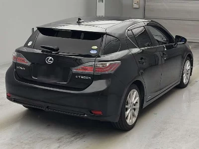 Lexus CT200h