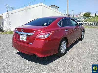 Nissan TEANA