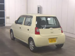 Daihatsu Esse