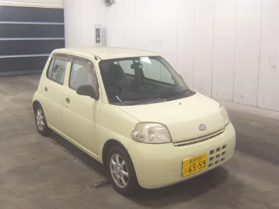 Daihatsu Esse