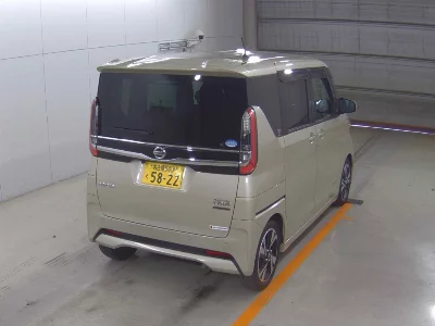 NISSAN ROOX