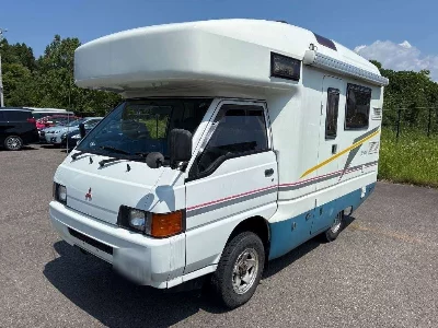 Mitsubishi Delica Truck