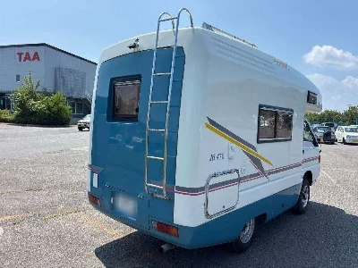 Mitsubishi DELICA TRUCK