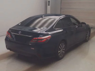 Toyota CROWN HYBRID