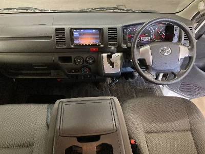 TOYOTA HIACE