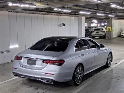 MERCEDES BENZ E CLASS