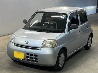 Daihatsu Esse