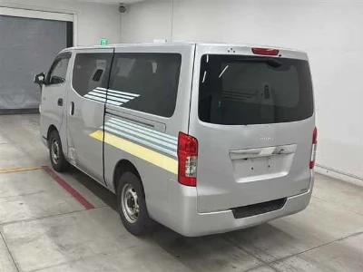 Isuzu Como
