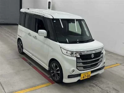 Suzuki Spacia Custom