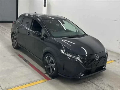 Nissan Aura