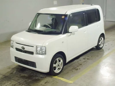 Toyota Pixis Space