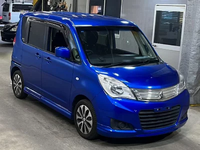 Mitsubishi Delica D:2