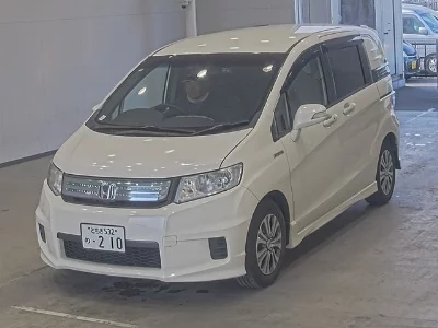 Honda Freed Spike