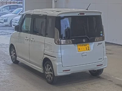 Suzuki Spacia Custom