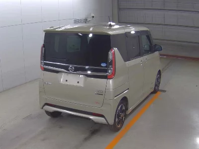 NISSAN ROOX