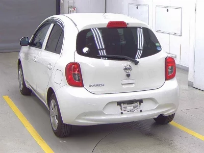 Nissan March
