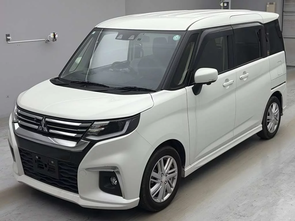 Mitsubishi Delica D:2  с аукциона в Японии