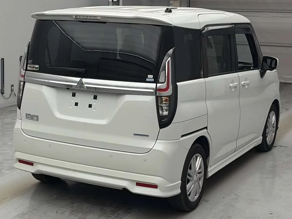 Mitsubishi Delica D:2  с аукциона в Японии