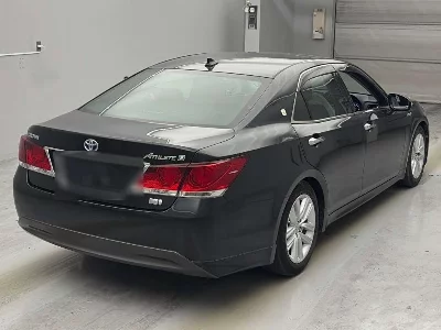 Toyota CROWN HYBRID