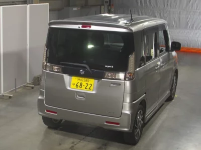 Suzuki Spacia Custom