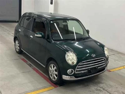 Daihatsu Mira Gino