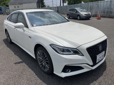 Toyota CROWN HYBRID