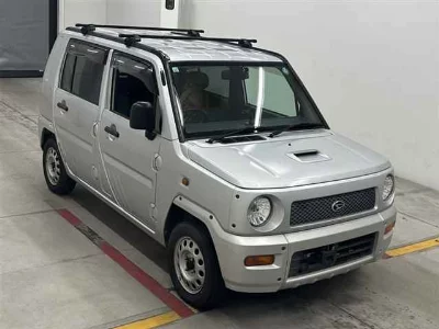 Daihatsu Naked