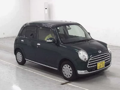 Daihatsu Mira Gino