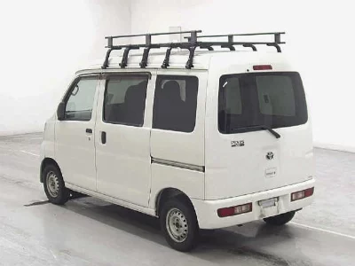 Toyota Pixis Van