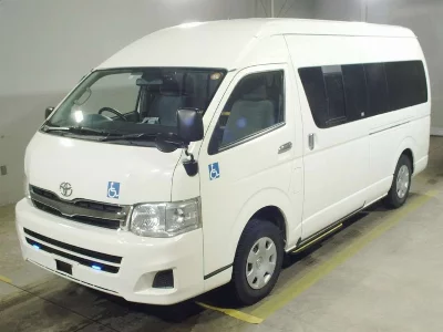 Toyota HiAce Commuter