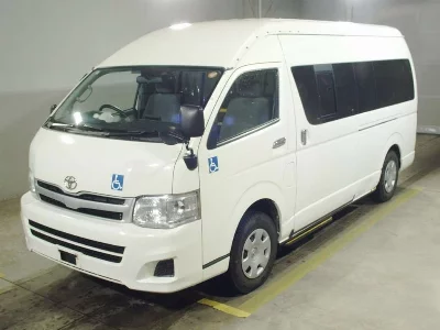 Toyota HiAce Commuter