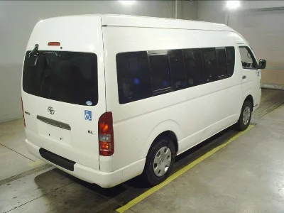 Toyota HiAce Commuter