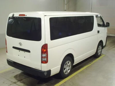Toyota HiAce Van