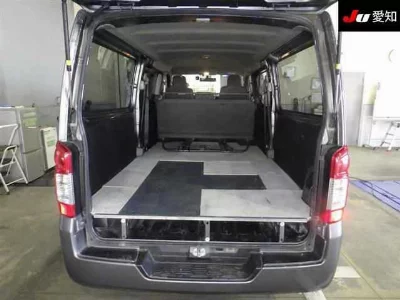 NISSAN NV350 CARAVAN