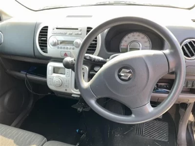 Suzuki MRWAGON