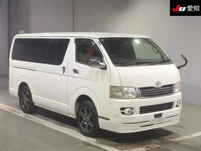 Toyota HiAce Van