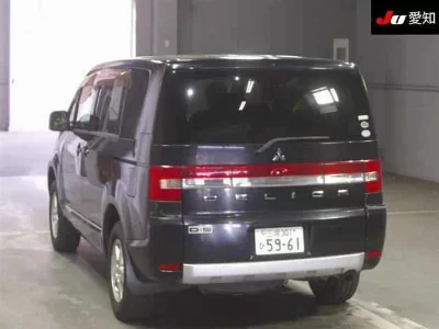 Mitsubishi DELICA D5