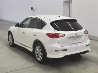 Nissan SKYLINE CROSSOVER