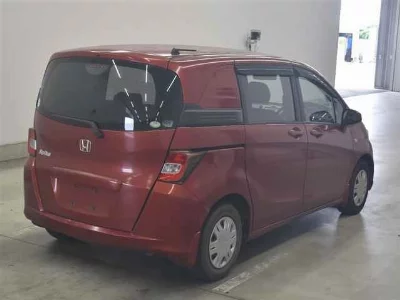 Honda FREED SPIKE