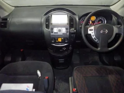 Nissan LAFESTA