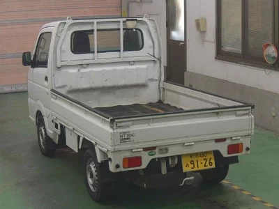 Nissan NT100 Clipper