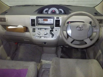 Toyota Raum