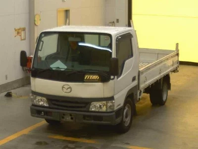 Mazda Titan