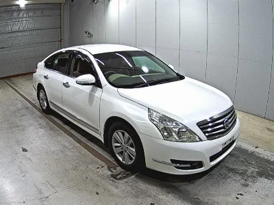 Nissan TEANA