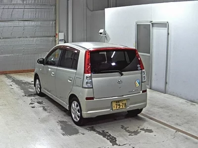 Daihatsu Mira Avy
