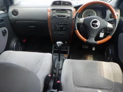 Daihatsu Mira Avy