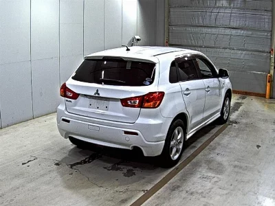 Mitsubishi RVR